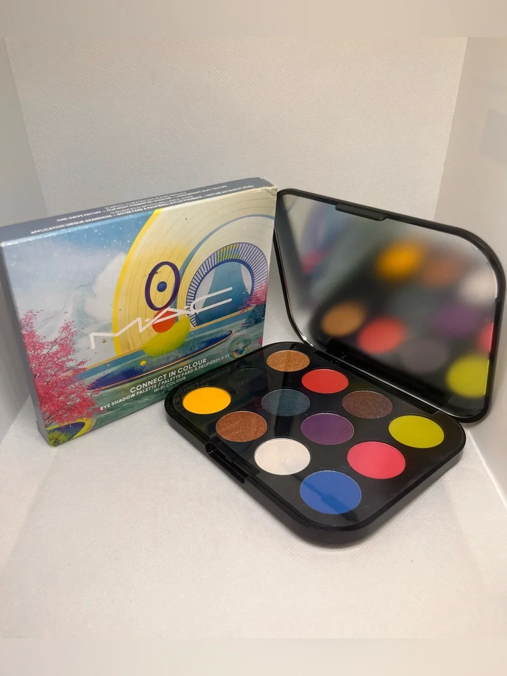 New MAC Connect In Color Eye Shadow Palette Hi-Fi Colour